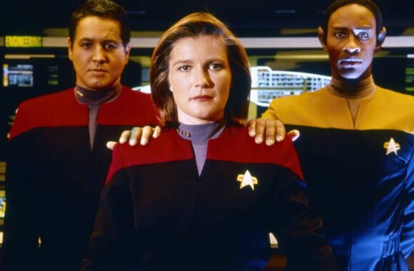 Captain Janeway’s  Leadership is Put to the Ultimate Test in Star Trek: Voyager’s Return Home