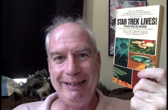 Book Trek 2022: Star Trek Lives!