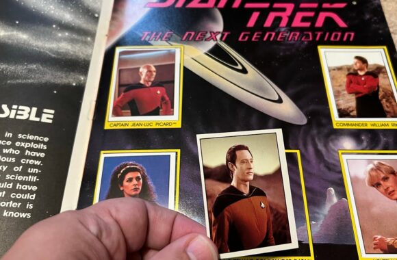 Unintentional ASMR: Putting Stickers in Album – Panini Star Trek the Next Generation