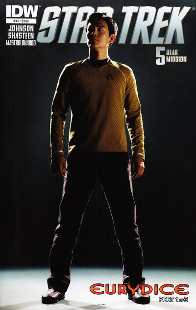 Star Trek (2011 series) #43 [Subscription Photo Cover]